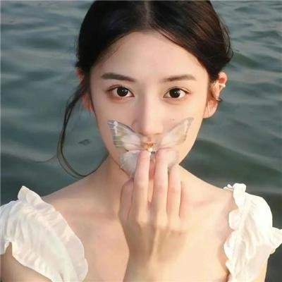 远看是蔚蓝的春天